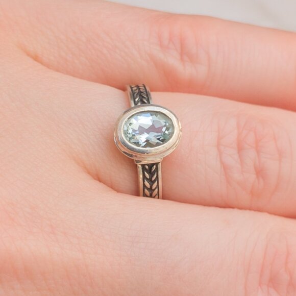 Sterling Silver Oxidized Leaf-Band Ring with Bezel-Set Aquamarine — Size 6 - Picture 8 of 10